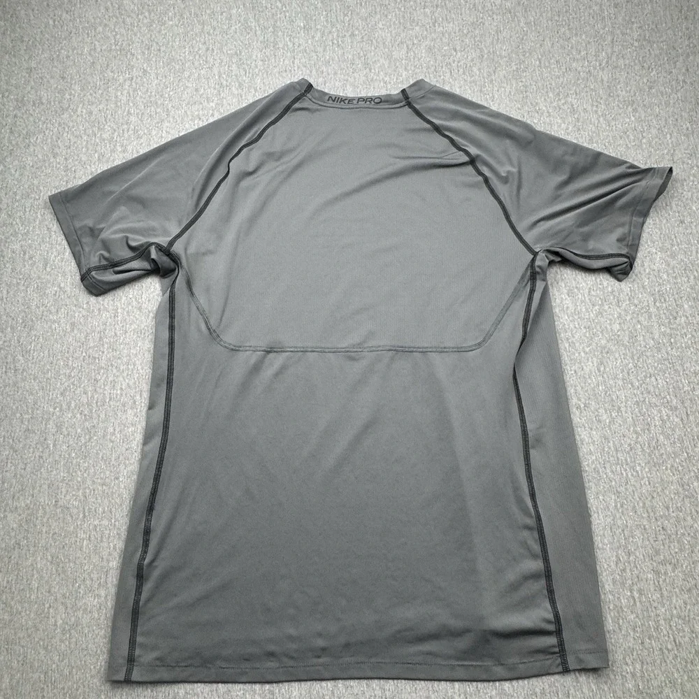 Nike Pro Dri-Fit Shirt Mens XL Gray‎ Stretch Short Sleeve Slim Fit Crew Neck